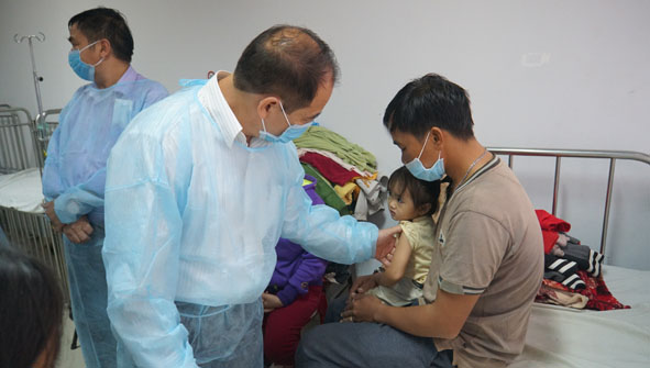 Tiêm vắc xin đủ liều, đúng lịch để phòng bệnh bạch hầu hiệu quả
